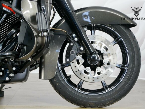 2018 Harley-Davidson CVO Limited, чёрный, 2485000 рублей - вид 10