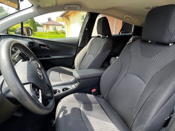 2016 Toyota Prius IV (XW50), чёрный, 1308632 рублей - вид 6