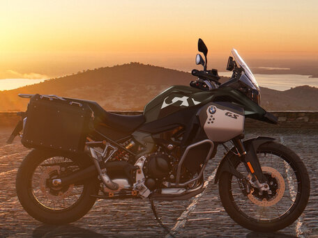 2025 BMW F 900 GS Adventure, белый, 1999000 рублей, вид 1