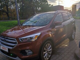 2017 Ford Escape III Рестайлинг, золотистый, 1440000 рублей, вид 2