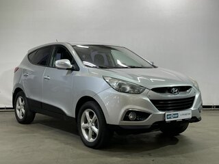 2012 Hyundai ix35 I, серебристый, 899000 рублей, вид 3