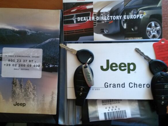 2009 Jeep Grand Cherokee III (WK), серый - вид 9