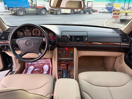 1993 Mercedes-Benz S-Класс 500 III (W140), чёрный, 3300000 рублей, вид 2