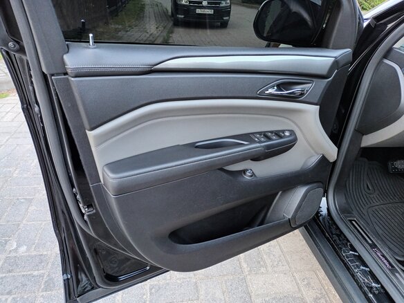 2010 Cadillac SRX II, чёрный, 1750000 рублей - вид 32