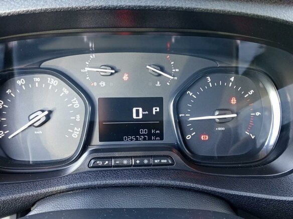 2021 Citroen Jumpy III, белый, 4000000 рублей - вид 4