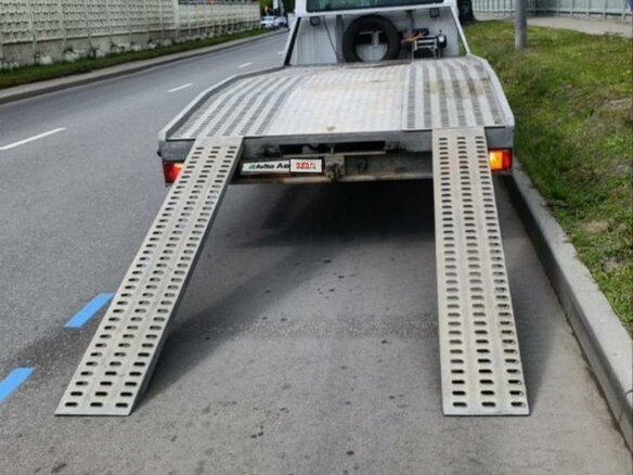 2011 Ford Transit, белый, 2100000 рублей - вид 4