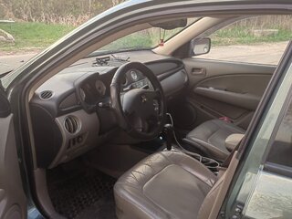 2002 Mitsubishi Outlander I, зелёный, 650000 рублей, вид 5