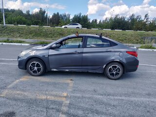 2013 Hyundai Solaris I, серый, 350000 рублей, вид 5