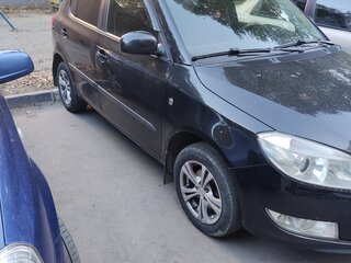2010 Skoda Fabia II Рестайлинг, чёрный, 650000 рублей, вид 3