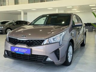 2021 Kia Rio IV Рестайлинг, коричневый, 1749000 рублей, вид 3