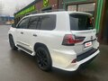 2010 Lexus LX 570 III, белый, 7500000 рублей - вид 3