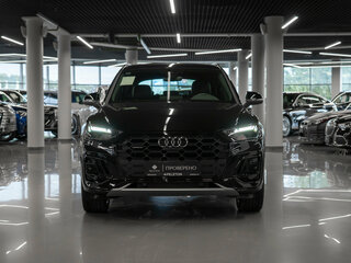 2025 Audi Q5 L 45 TFSI II (FY) Рестайлинг, чёрный, 5650000 рублей, вид 3