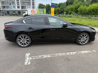 2019 Mazda 3 IV (BP), чёрный, 1790000 рублей, вид 3