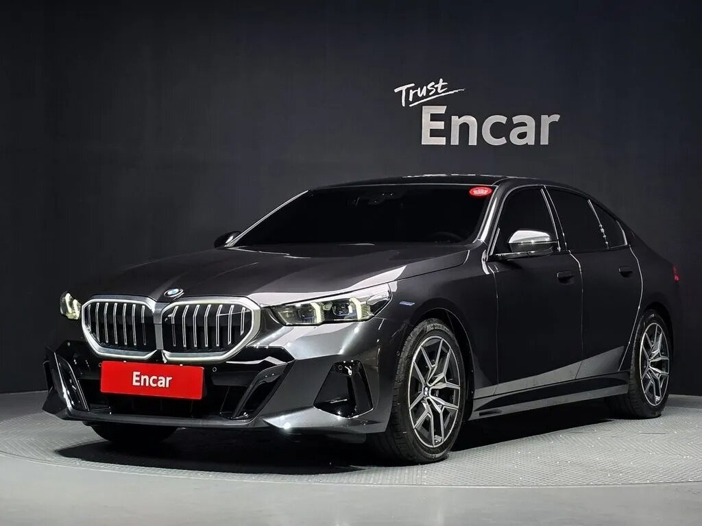 Открыть фотографии: BMW 5 серии VIII (G60/G61/G68)