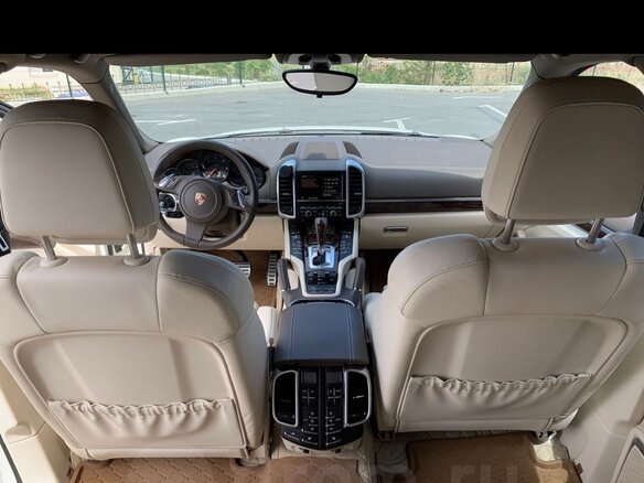 2010 Porsche Cayenne Diesel II (958), белый, 3000000 рублей - вид 13