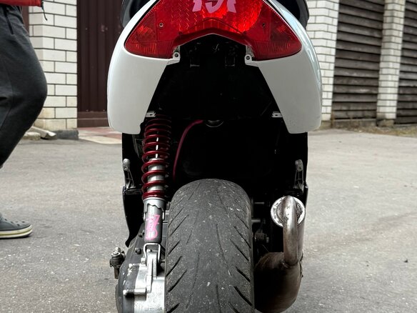 2007 Yamaha Jog, белый, 165000 рублей - вид 4