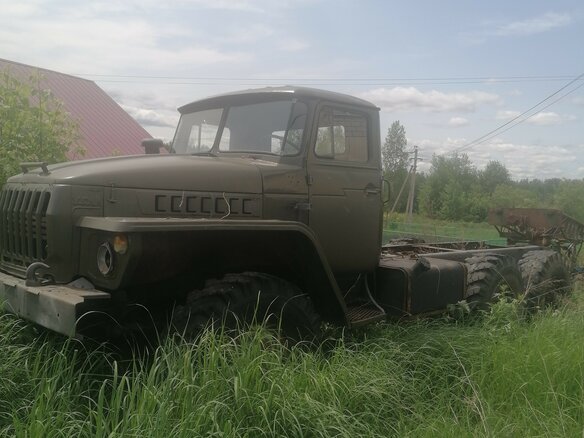 1991 Урал 4320, зелёный, 700000 рублей