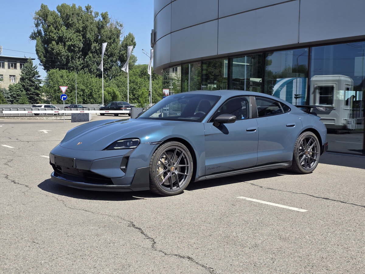 Porsche Plans Taycan Sunset as Electric Demand Falters