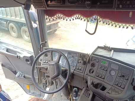 2002 Scania R-Series, серый, 1500000 рублей, вид 4