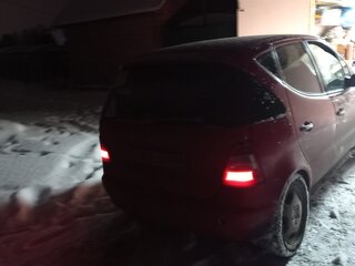 1999 Mercedes-Benz A-Класс 160 I (W168), красный, 350000 рублей, вид 3