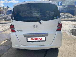 2010 Honda Freed I, белый, 1100000 рублей, вид 3