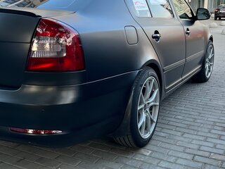 2013 Skoda Octavia II (A5) Рестайлинг, чёрный, 2000000 рублей, вид 3