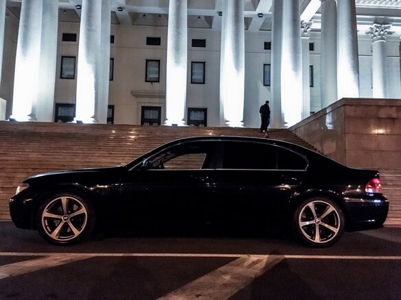 2004 BMW 7 серии 745i IV (E65/E66), чёрный - вид 5