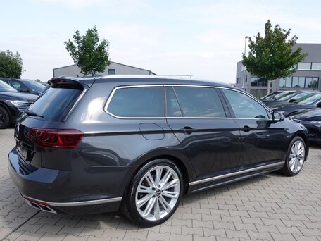 2022 Volkswagen Passat B8 Рестайлинг, чёрный, 3010010 рублей, вид 4