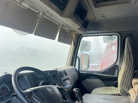 2012 Renault Kerax, белый, 2500000 рублей, вид 2