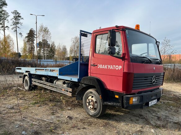 1998 Mercedes-Benz 814, красный, 2000000 рублей - вид 2