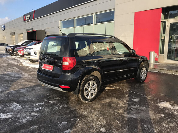 2017 Skoda Yeti I Рестайлинг, чёрный - вид 4