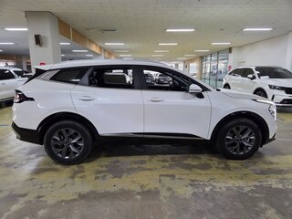2023 Kia Sportage V, белый, 3074000 рублей, вид 3