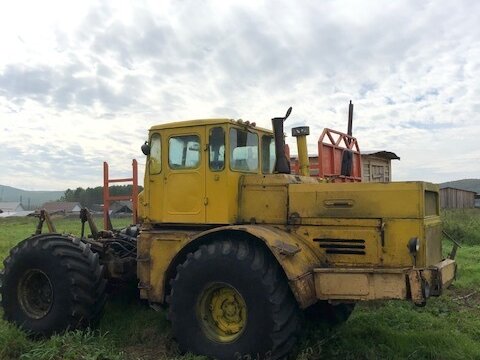 1991 Кировец К-701, жёлтый