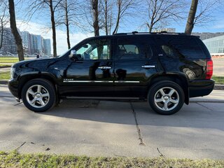 2013 Chevrolet Tahoe 6AT III, чёрный, 2750000 рублей, вид 5