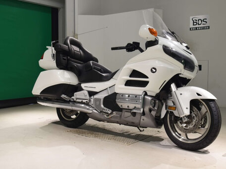 2013 Honda GL 1800 Gold Wing, белый, 1400000 рублей, вид 3