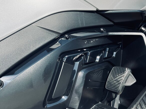 2023 BRP Can-Am Spyder, серый, 3020000 рублей - вид 9