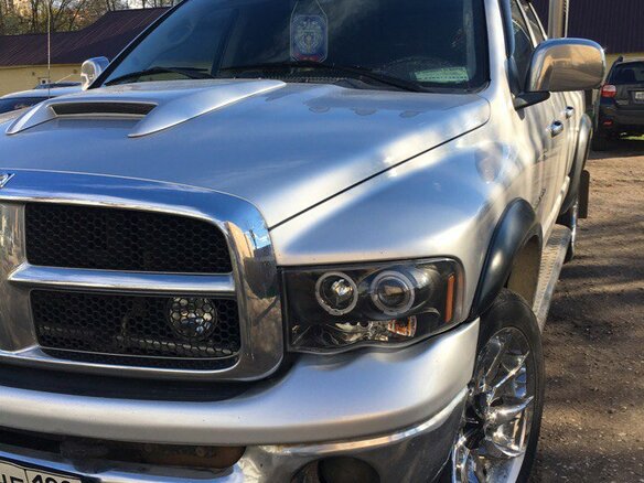 2004 Dodge RAM III (DR/DH), серебристый - вид 5