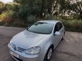 2004 Volkswagen Golf V, серебристый - вид 2