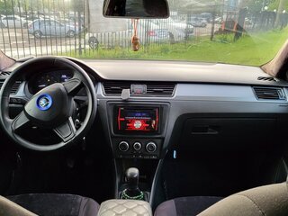 2014 Skoda Rapid I, белый, 650000 рублей, вид 5
