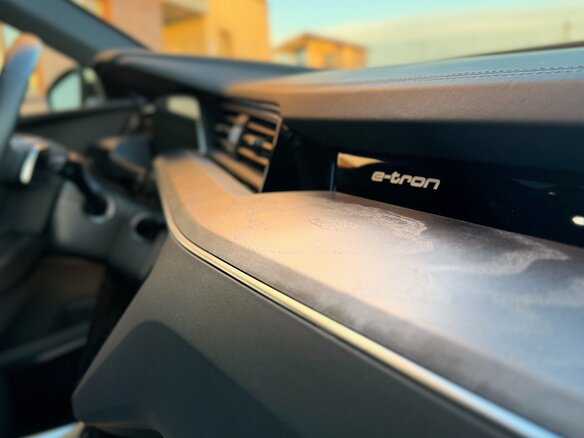 2022 Audi e-tron S, синий, 4146120 рублей - вид 16