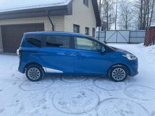 2016 Toyota Sienta II, синий, 1350000 рублей, вид 4