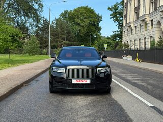 2022 Rolls-Royce Ghost Black Badge II (Series I), чёрный, 34990000 рублей, вид 2