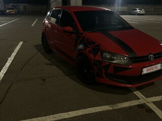 2011 Volkswagen Polo V, красный, 550000 рублей, вид 1