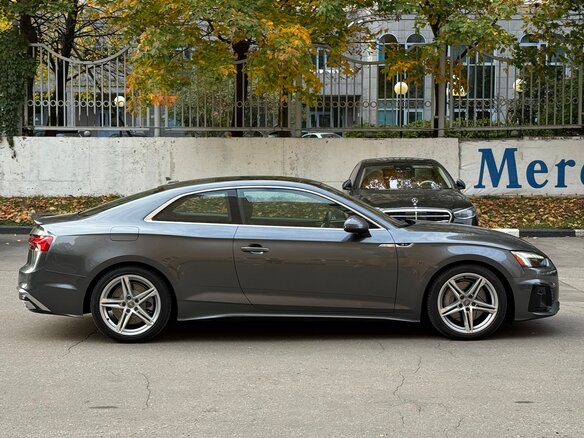 2019 Audi A5 45 TFSI II (F5) Рестайлинг, серый, 4300000 рублей - вид 2