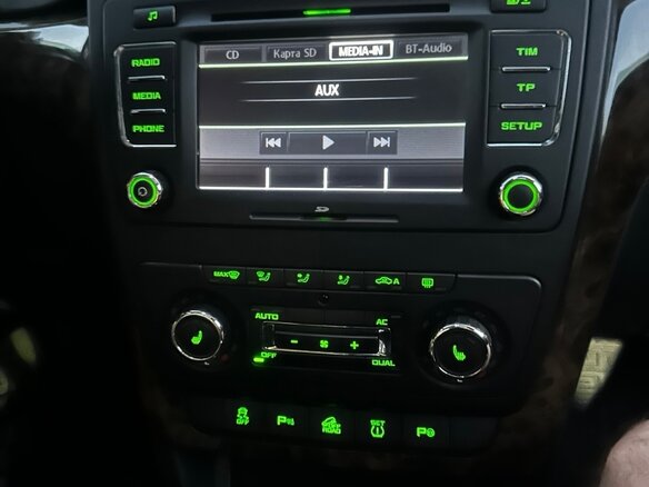 2013 Skoda Yeti I, белый - вид 16