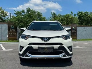 2018 Toyota RAV4 IV (XA40) Рестайлинг, белый, 1706000 рублей, вид 2