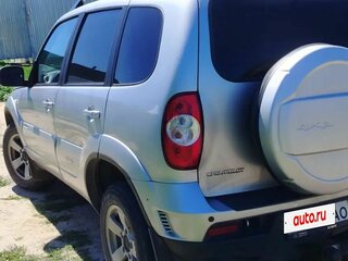 2018 Chevrolet Niva I Рестайлинг, серебристый, 720000 рублей, вид 3