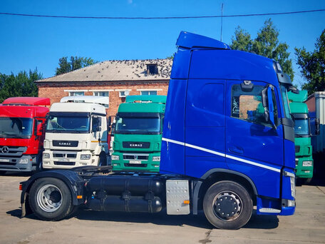 2018 Volvo FH, синий, 5150000 рублей, вид 4