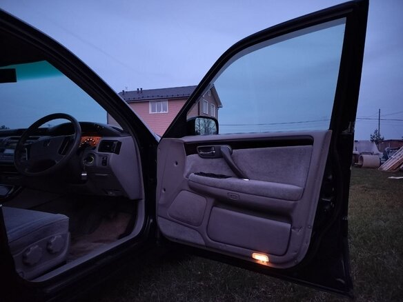 2002 Toyota Crown XI (S170), синий, 1150000 рублей - вид 34