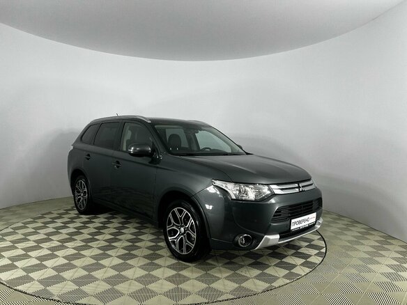 2014 Mitsubishi Outlander III Рестайлинг, серый, 1550000 рублей - вид 2